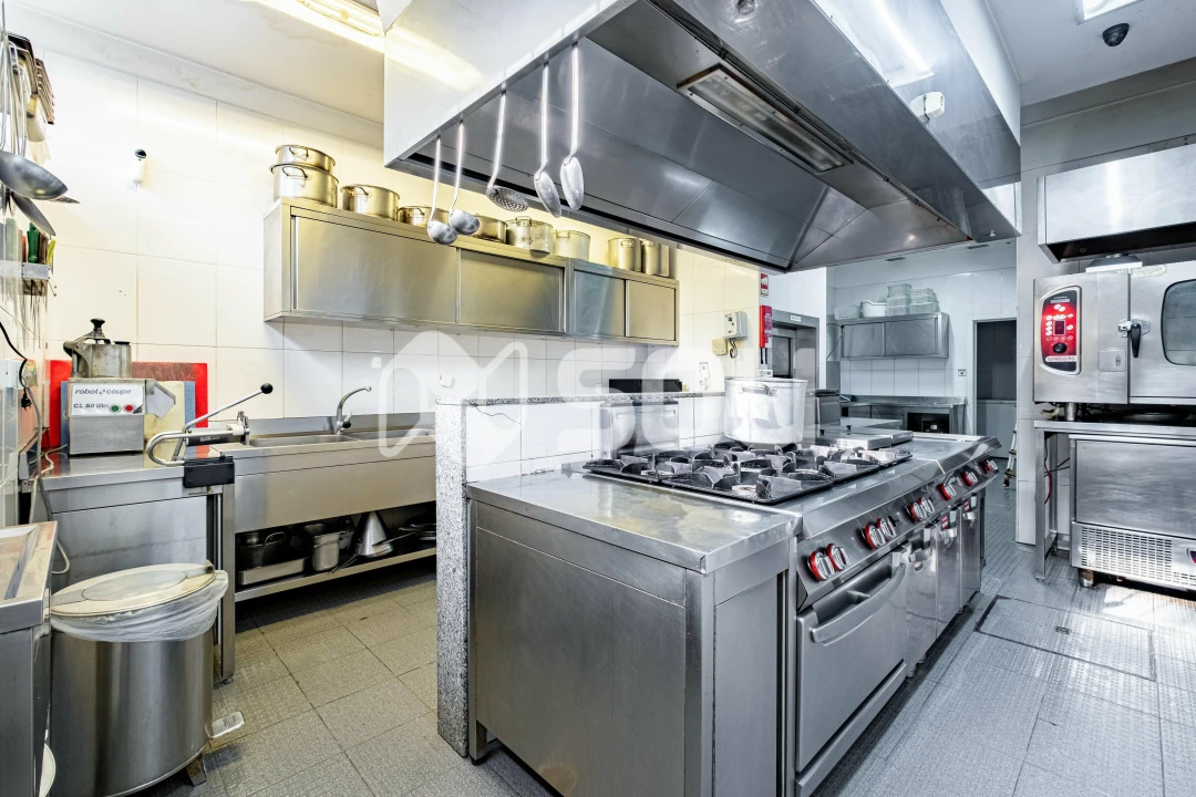 Negócio para Venda em Cidade da Maia Foto 18