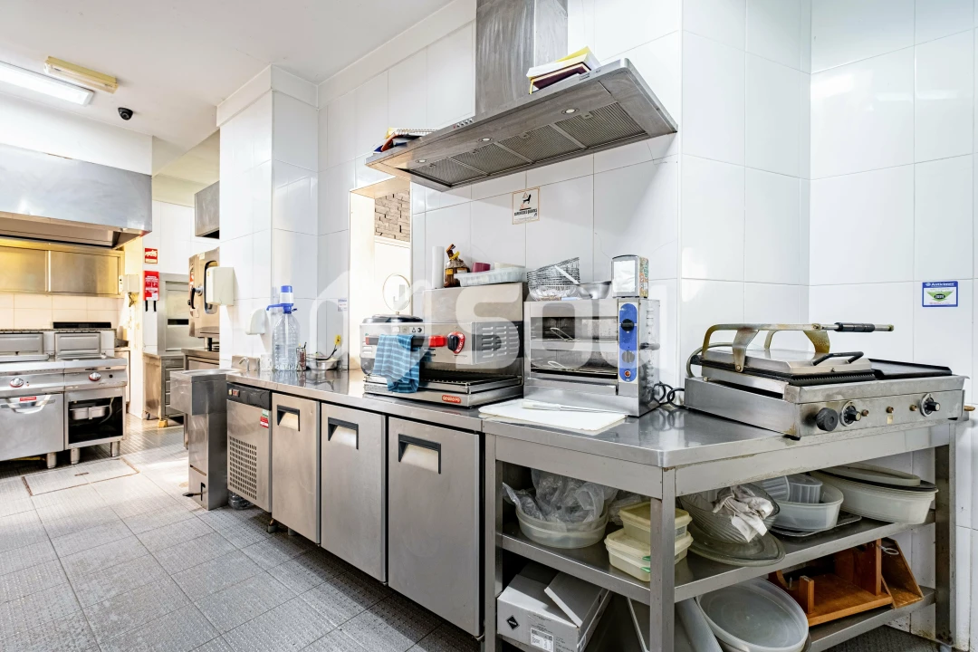 Negócio para Venda em Cidade da Maia Foto 16