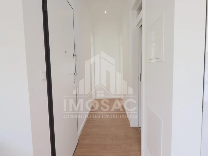 Apartamento T2 para Venda em São Vicente Foto 8