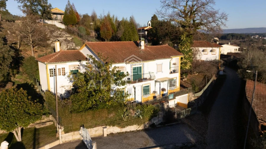 Moradia T4 para Venda em Santa Cruz/Trindade e Sanjurge Foto 1