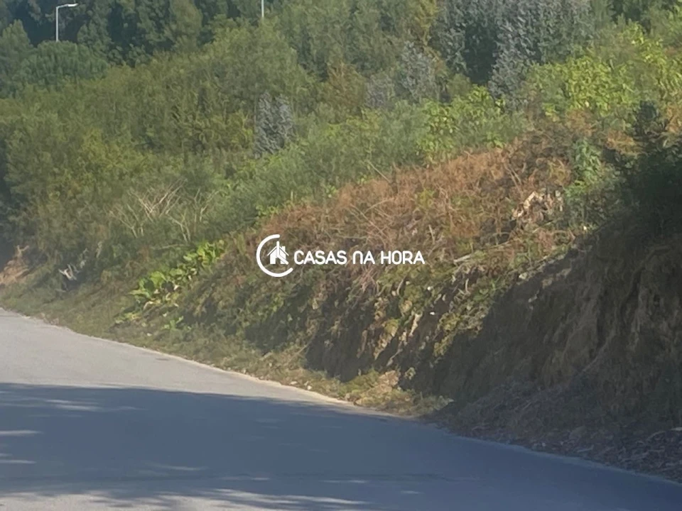 Terreno para Venda em Arcozelo Foto 9