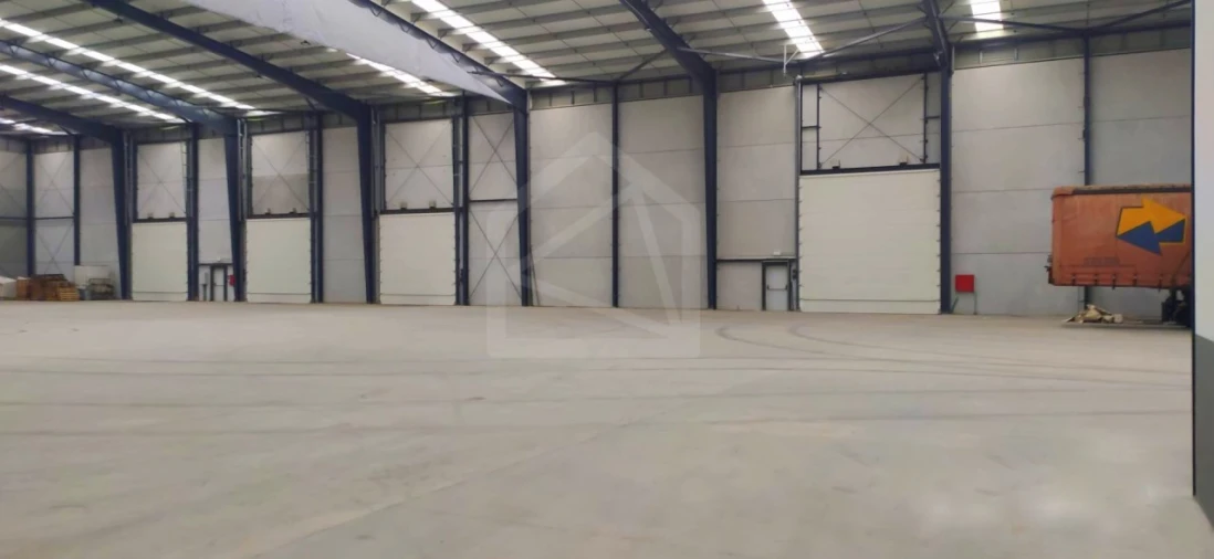 Armazém para Arrendamento em Lourosa Foto 1