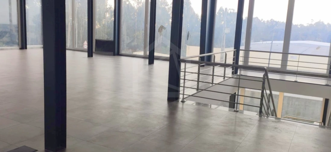 Armazém para Arrendamento em Lourosa Foto 5