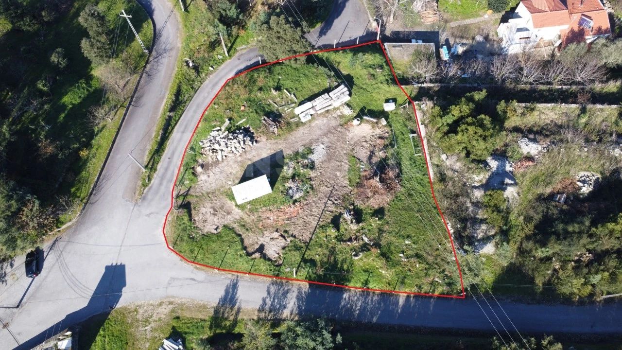 Terreno para Venda em Lanhelas Foto 3