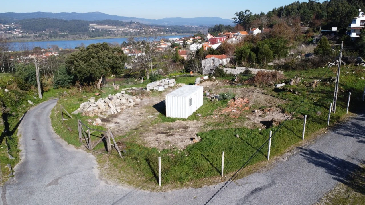 Terreno para Venda em Lanhelas Foto 4