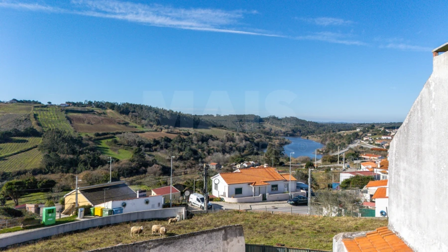 Moradia T3 para Venda em A dos Negros