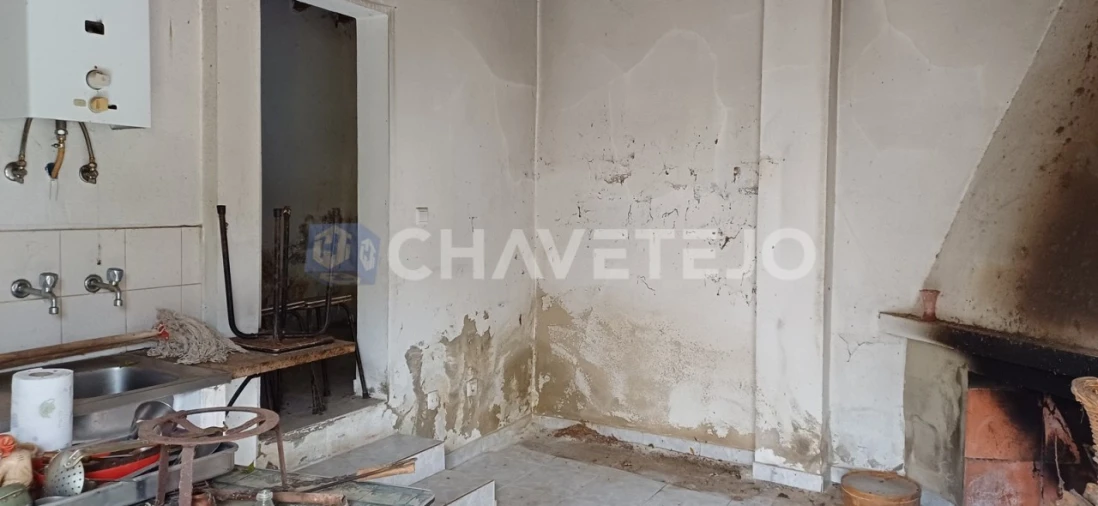 Moradia T4 para Venda em Cernache do Bonjardim, Nesperal e Palhais Foto 8