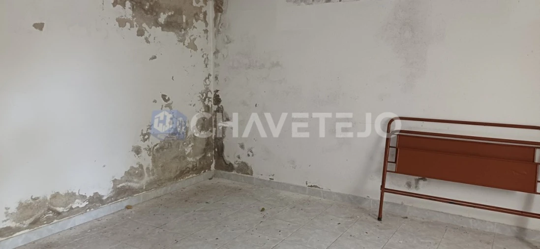 Moradia T4 para Venda em Cernache do Bonjardim, Nesperal e Palhais Foto 16