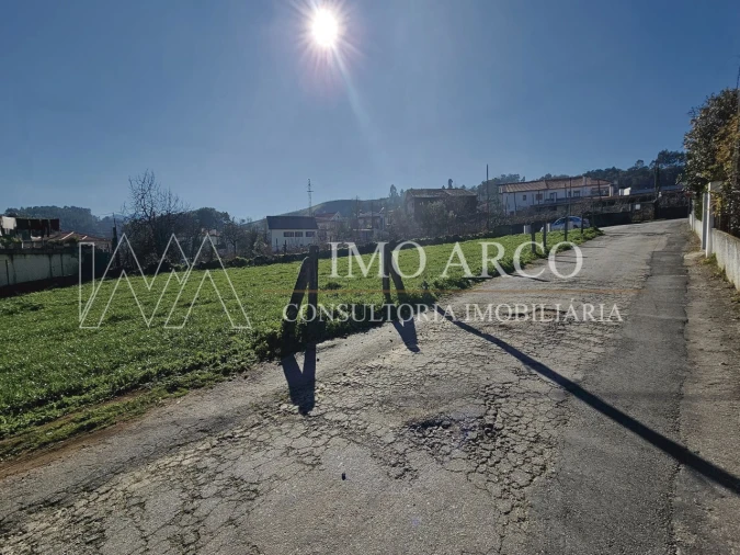 Terreno para Venda em Arco de Baúlhe e Vila Nune Foto 3