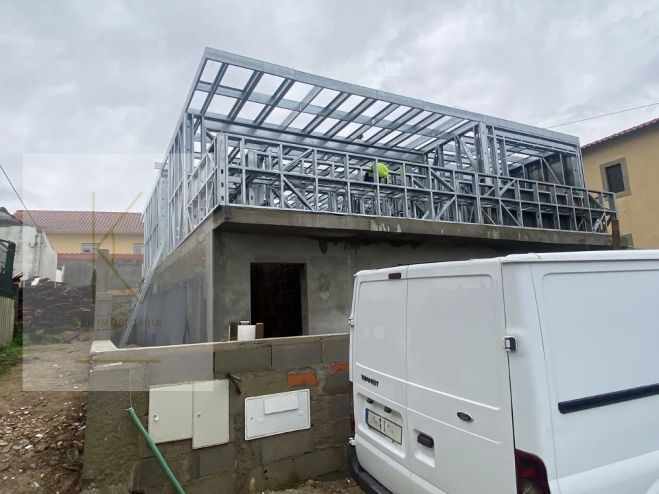 Moradia T3 para Venda em Feitosa Foto 12