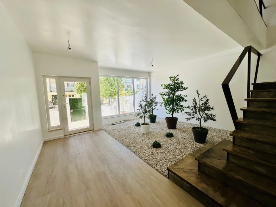 Moradia T4 para Venda em São Miguel do Rio Torto e Rossio Ao Sul do Tejo Foto 3