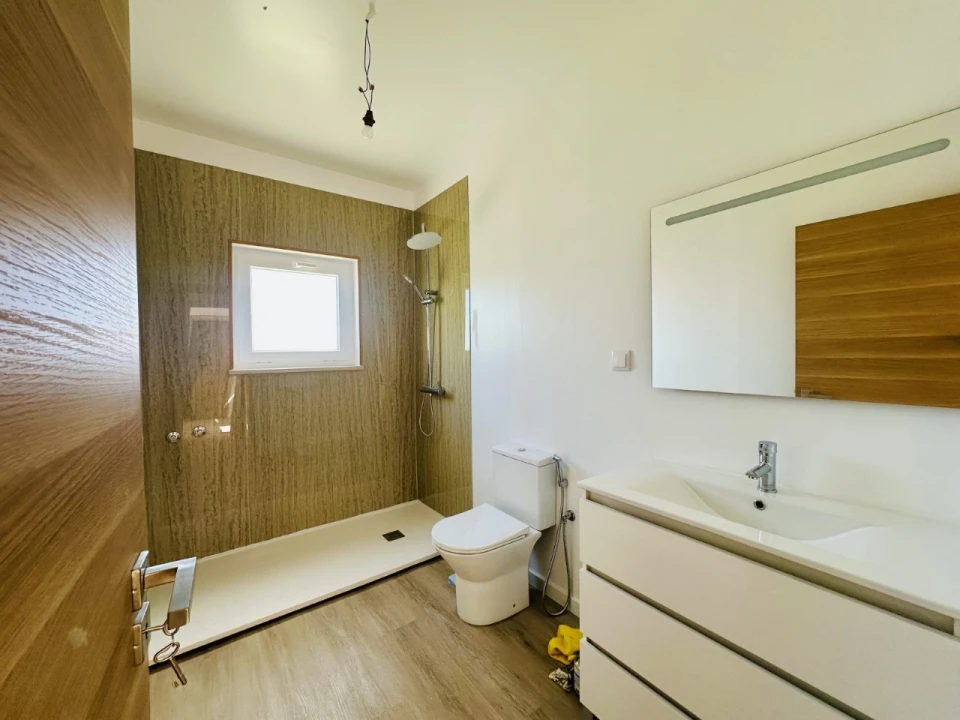 Moradia T4 para Venda em São Miguel do Rio Torto e Rossio Ao Sul do Tejo Foto 17