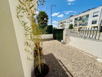 Moradia T4 para Venda em São Miguel do Rio Torto e Rossio Ao Sul do Tejo