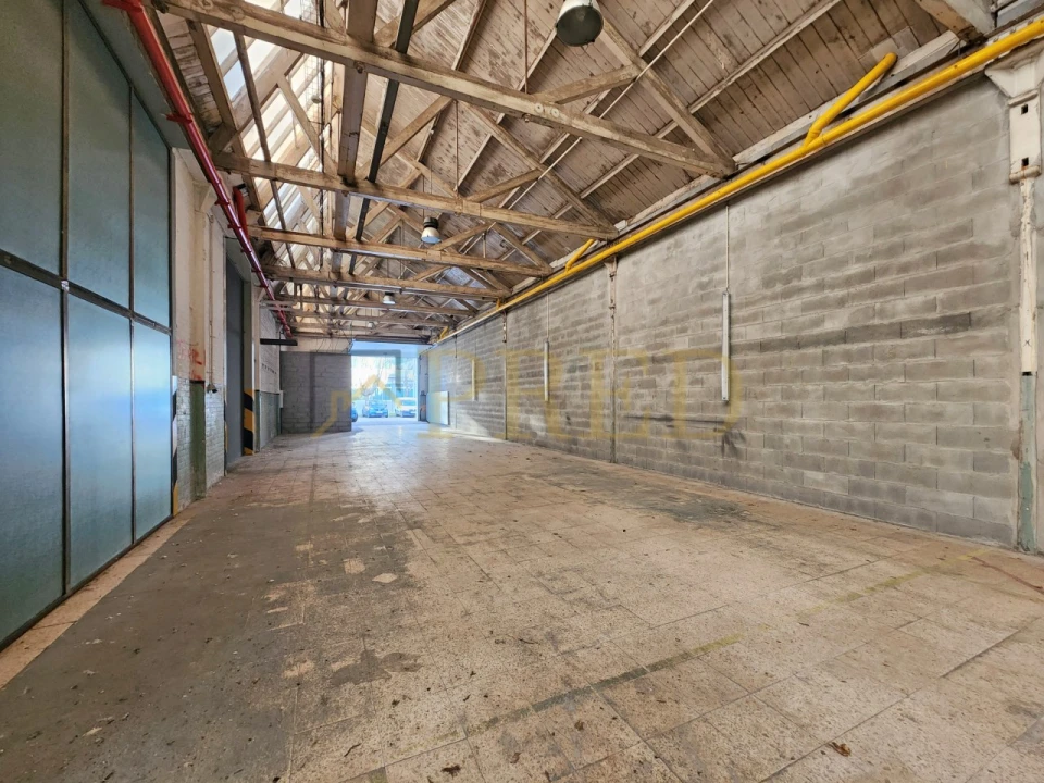 Armazém para Arrendamento em Mafamude e Vilar do Paraíso Foto 5