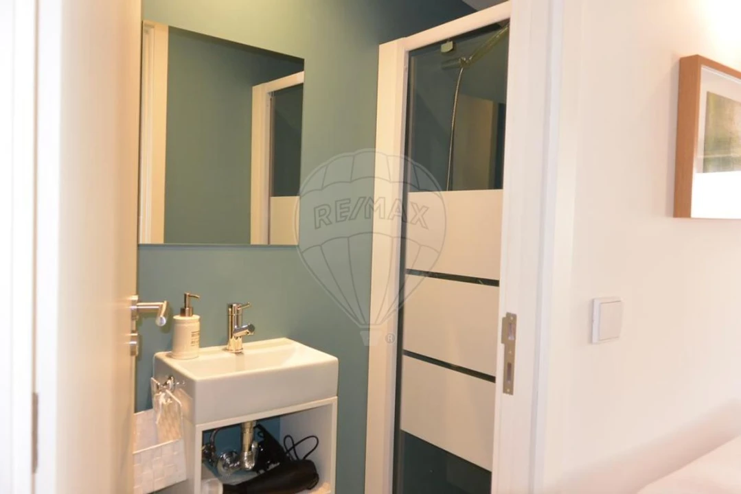 Apartamento para Venda em Cedofeita, Santo Ildefonso, Sé, Miragaia, São Nicolau e Vitória Foto 4