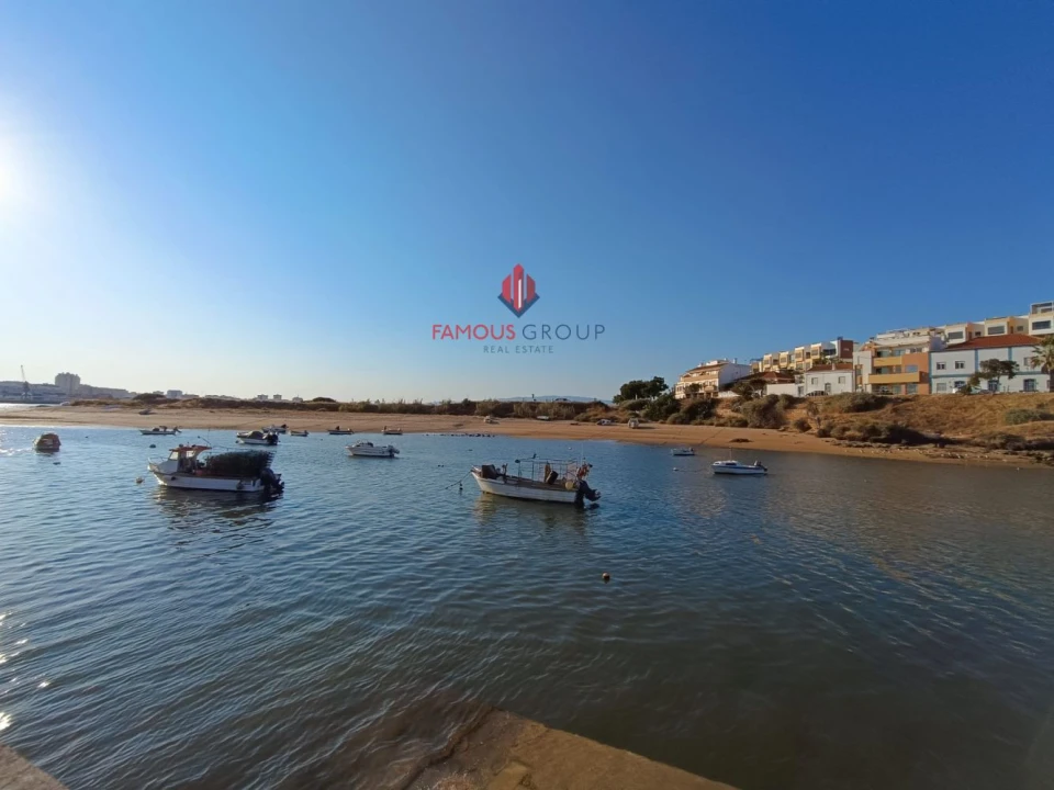 Terreno para Venda em Ferragudo Foto 2