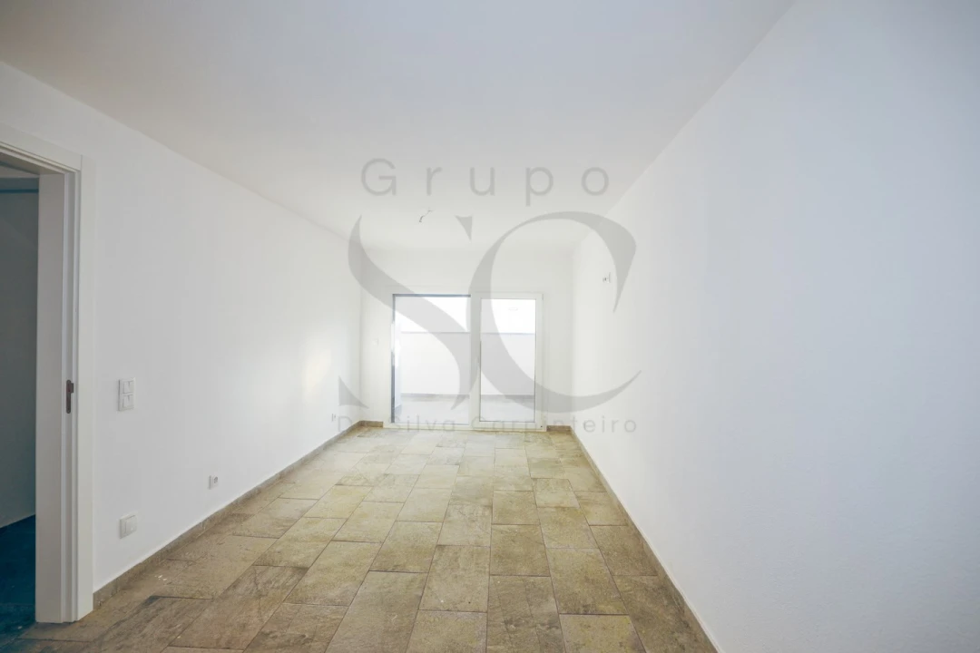 Moradia T4 para Venda em Charneca de Caparica e Sobreda Foto 41