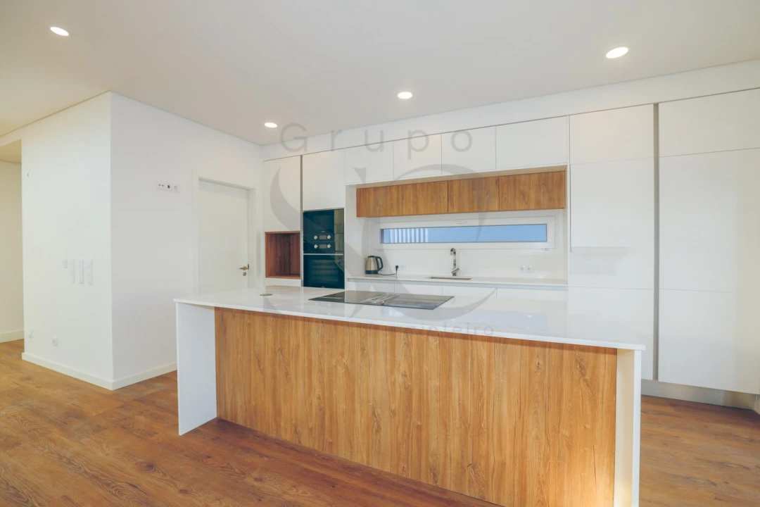 Moradia T4 para Venda em Charneca de Caparica e Sobreda Foto 12