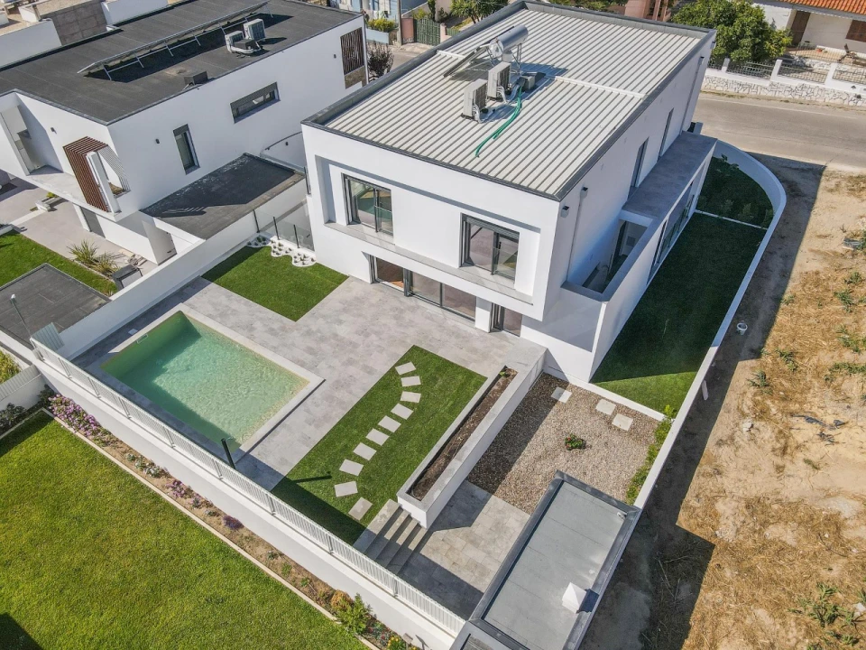 Moradia T4 para Venda em Charneca de Caparica e Sobreda Foto 47