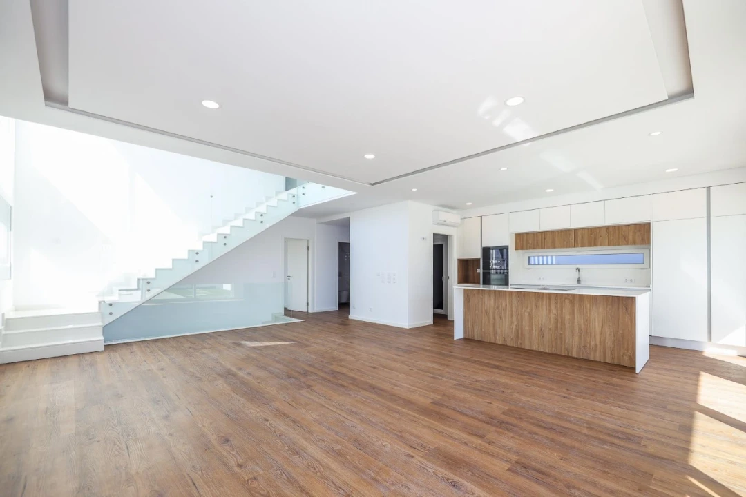 Moradia T4 para Venda em Charneca de Caparica e Sobreda Foto 9