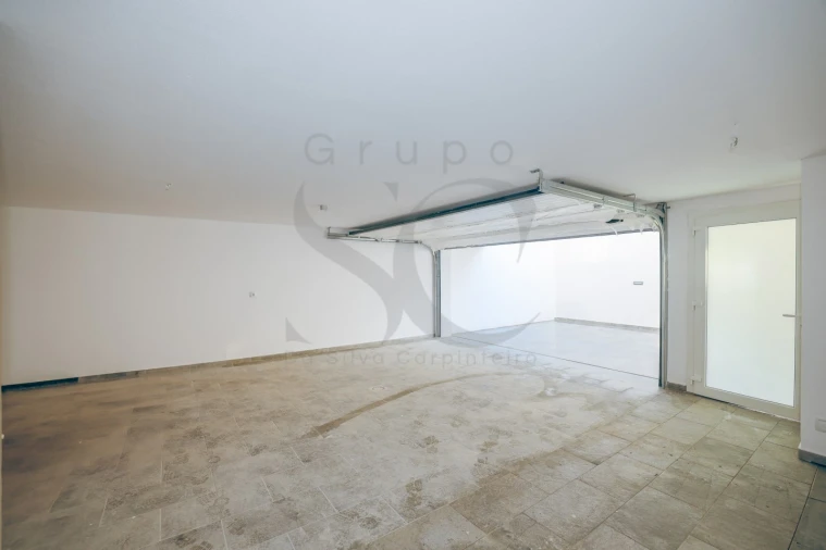 Moradia T4 para Venda em Charneca de Caparica e Sobreda Foto 39