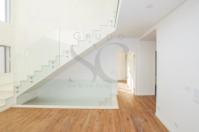 Moradia T4 para Venda em Charneca de Caparica e Sobreda Foto 20