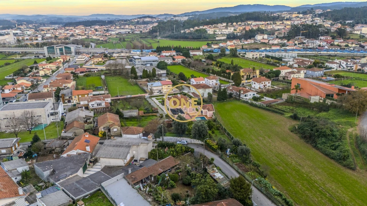 Moradia T5 para Venda em Bougado (São Martinho e Santiago) Foto 54