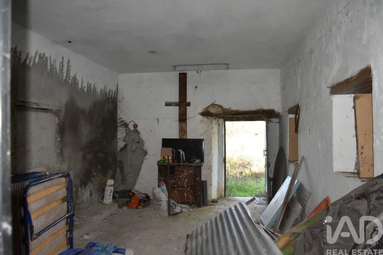 Moradia T1 para Venda em Urqueira Foto 14