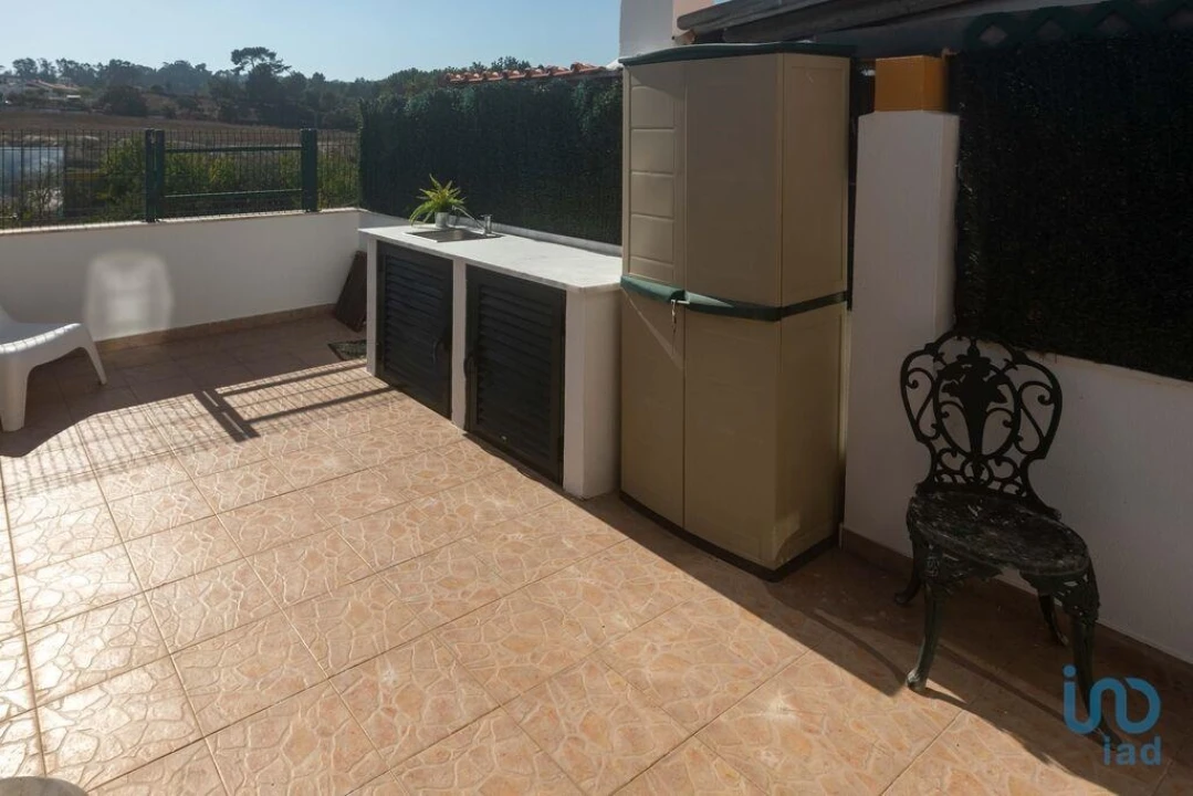 Moradia T4 para Venda em Venda do Pinheiro e Santo Estêvão das Galés Foto 6