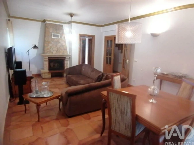 Moradia T4 para Venda em Venda do Pinheiro e Santo Estêvão das Galés Foto 17