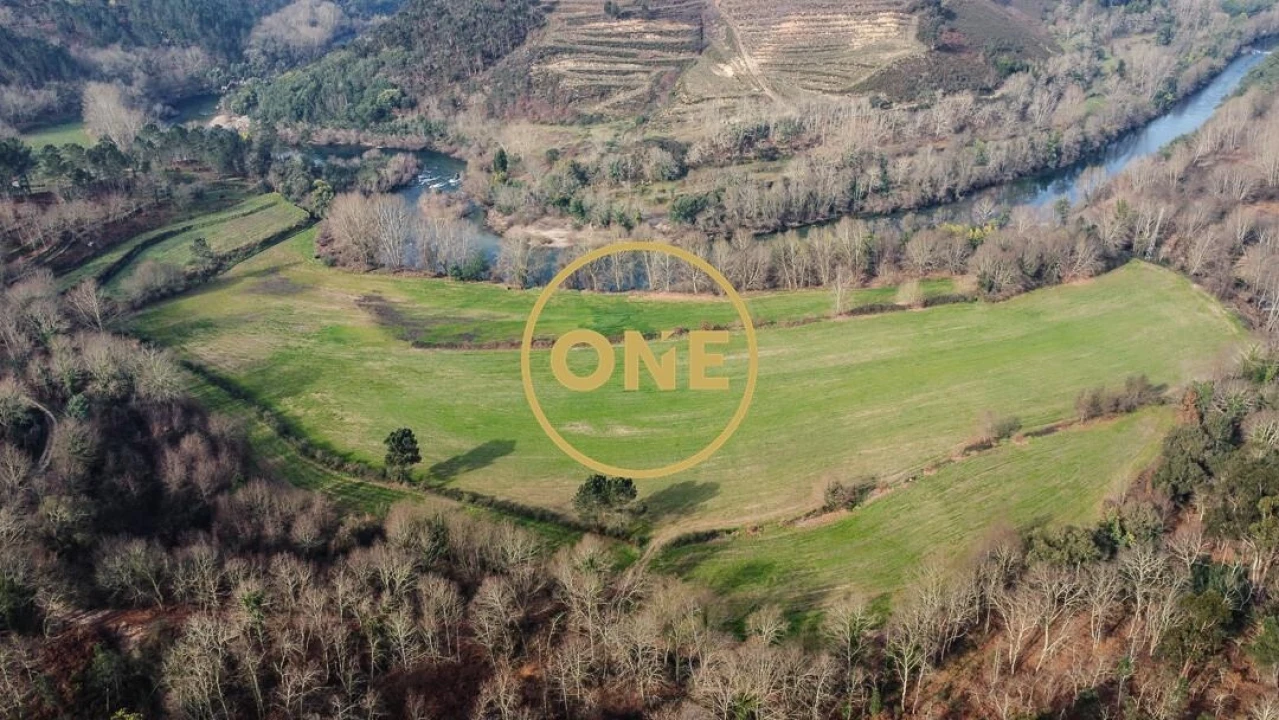 Terreno para Venda em Mondim de Basto Foto 1