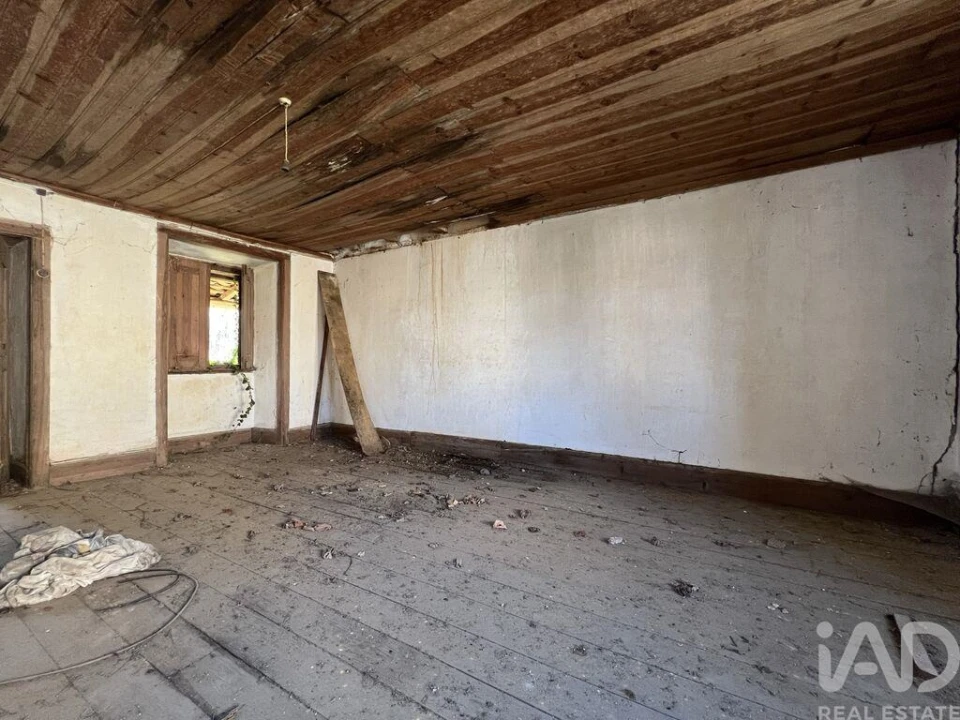 Moradia T1 para Venda em Gandaras Foto 16