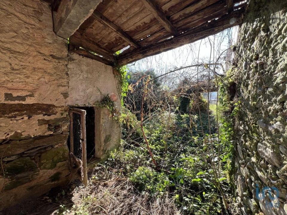 Moradia T1 para Venda em Gandaras Foto 11