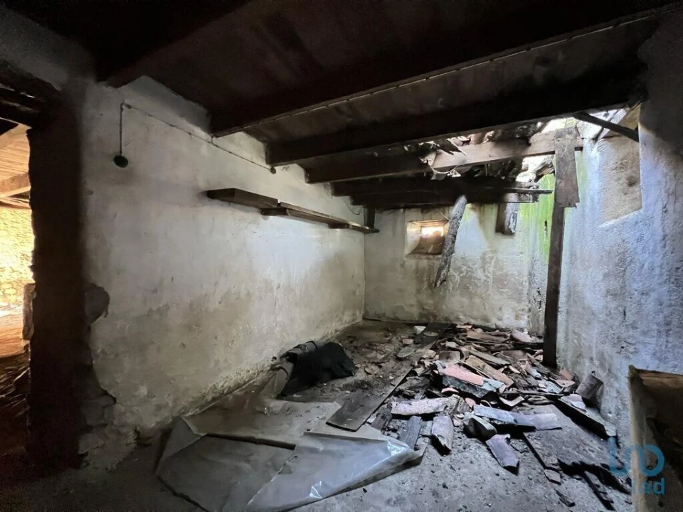 Moradia T1 para Venda em Gandaras Foto 7