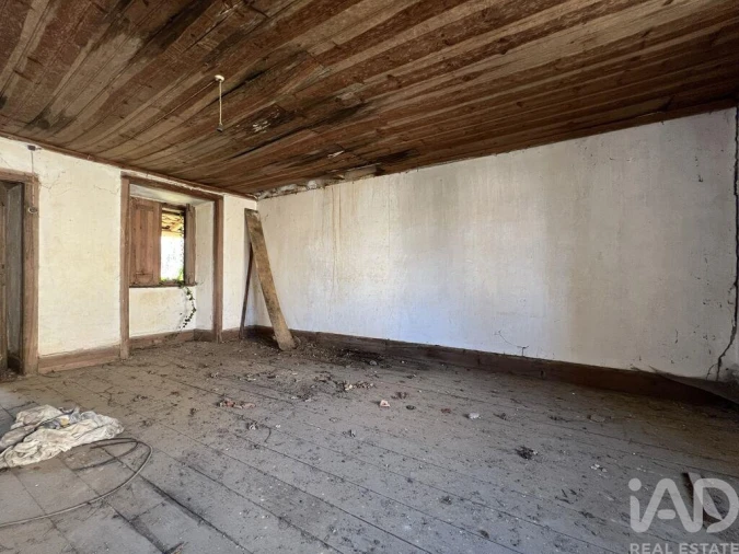 Moradia T1 para Venda em Gandaras Foto 16