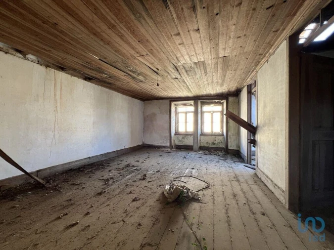 Moradia T1 para Venda em Gandaras Foto 12