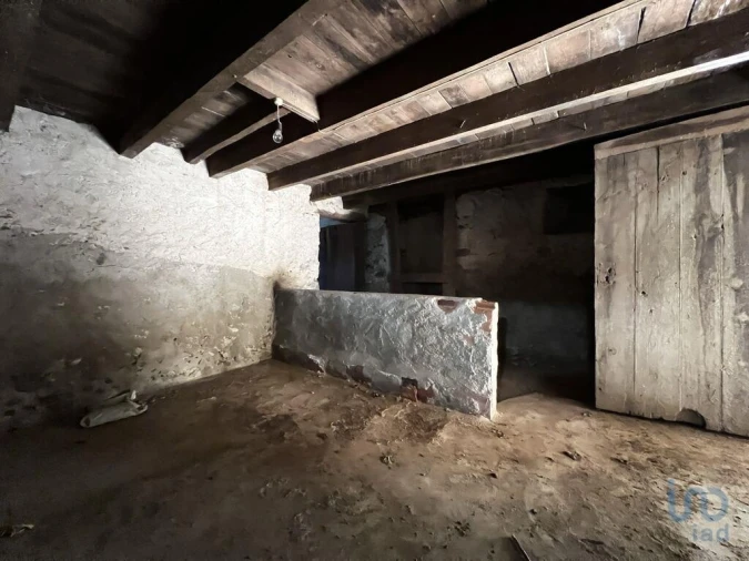 Moradia T1 para Venda em Gandaras Foto 4