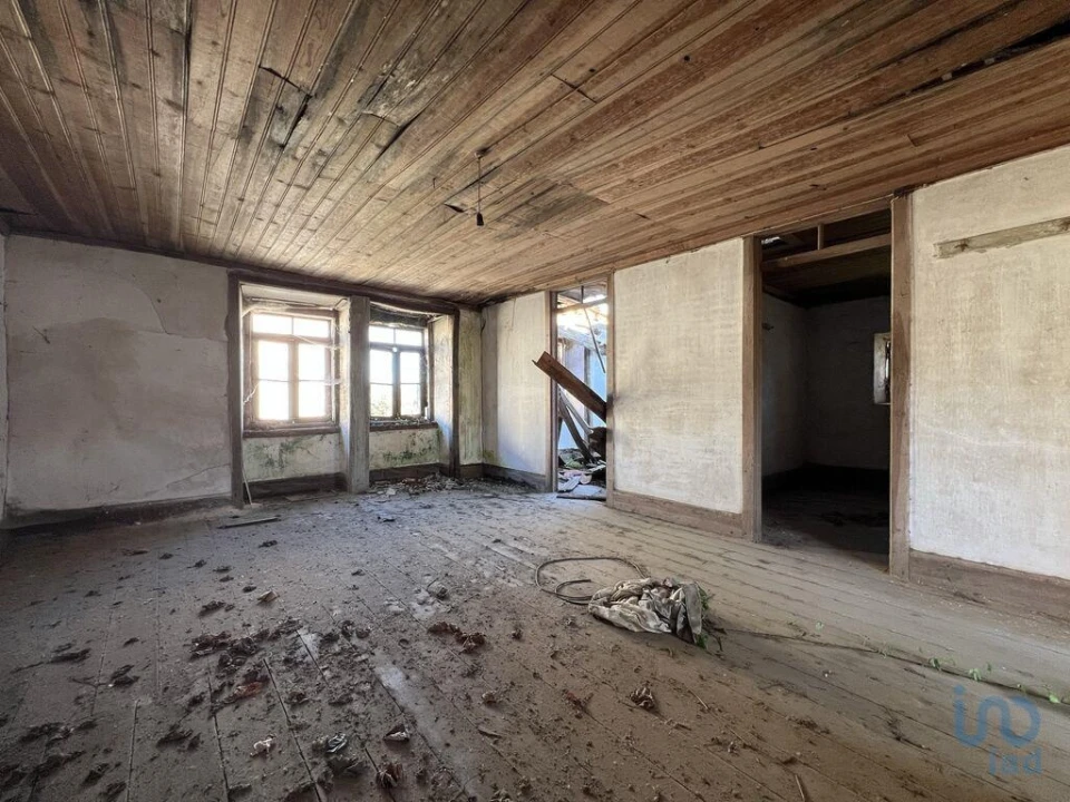 Moradia T1 para Venda em Gandaras Foto 13