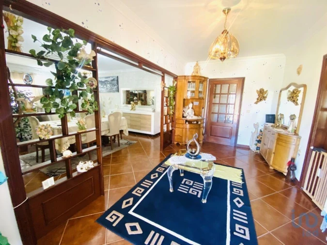 Moradia T5 para Venda em Covas Foto 8