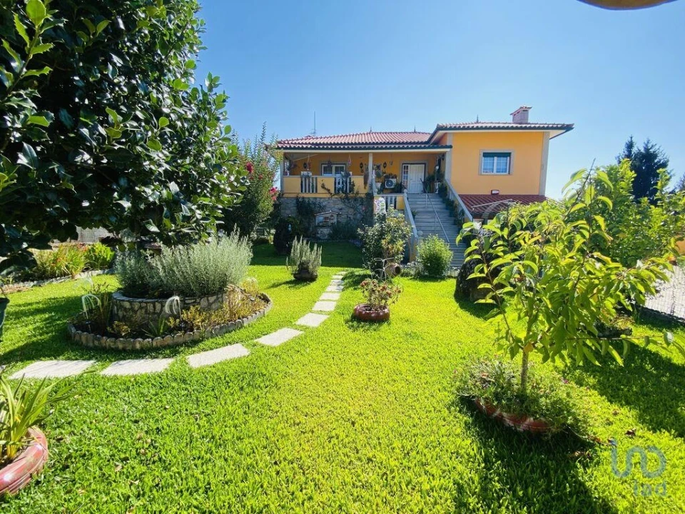 Moradia T5 para Venda em Covas Foto 2