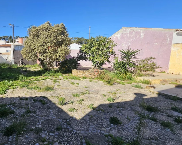 Negócio para Venda em Lagos (São Sebastião e Santa Maria) Foto 1