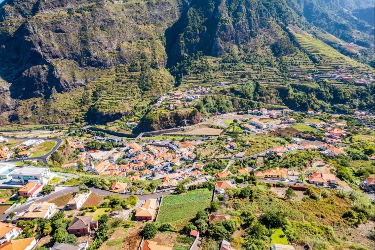 Moradia T4 para Venda em São Vicente Foto 14