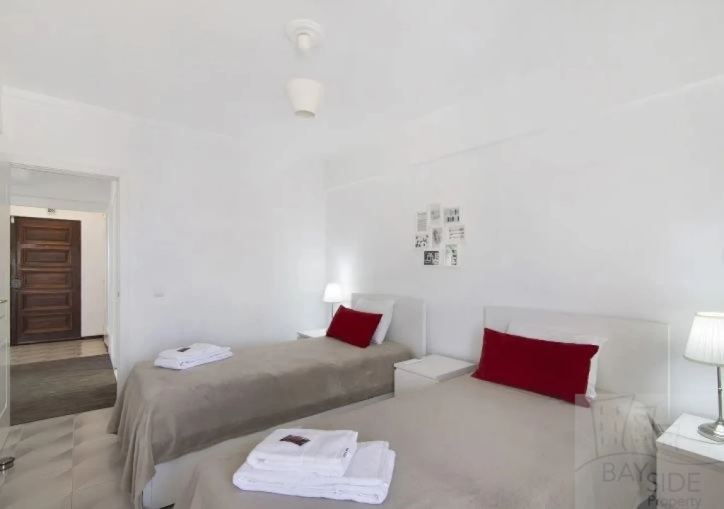 Apartamento T2 para Venda em Quarteira Foto 5