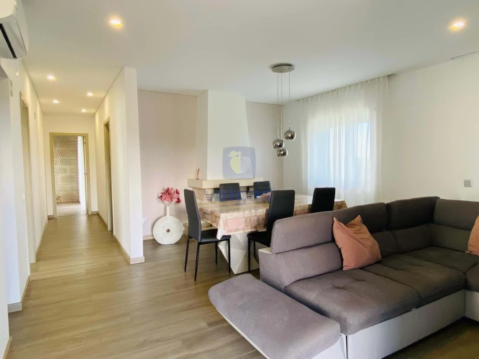 Moradia T6 para Venda em Gaeiras Foto 30