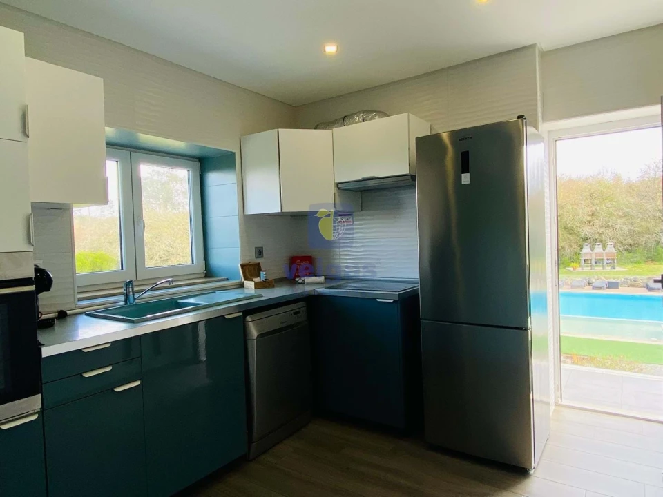 Moradia T6 para Venda em Gaeiras Foto 7