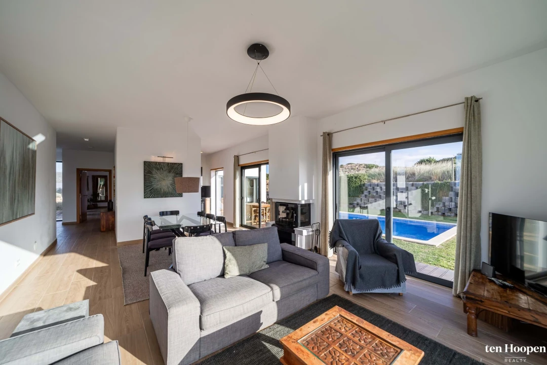 Moradia T3 para Venda em Bordeira Foto 3