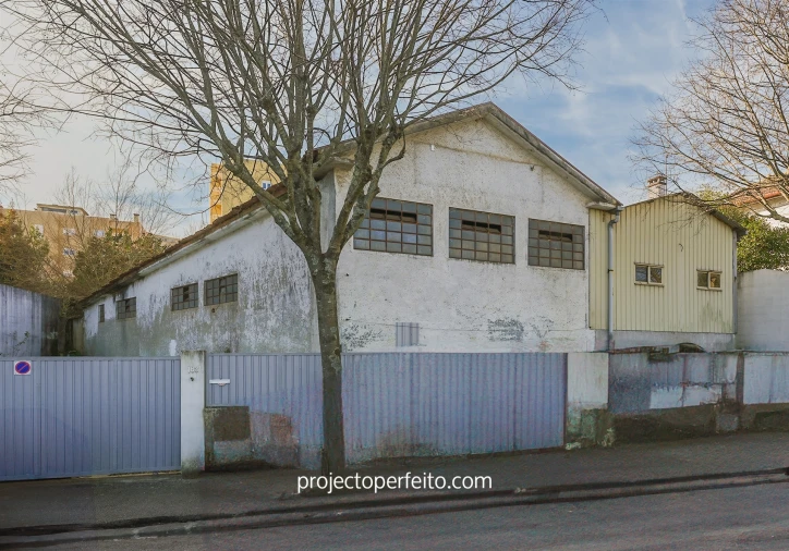 Armazém para Venda em São João da Madeira