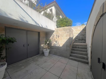 Moradia T5 para Venda em Aldoar, Foz do Douro e Nevogilde