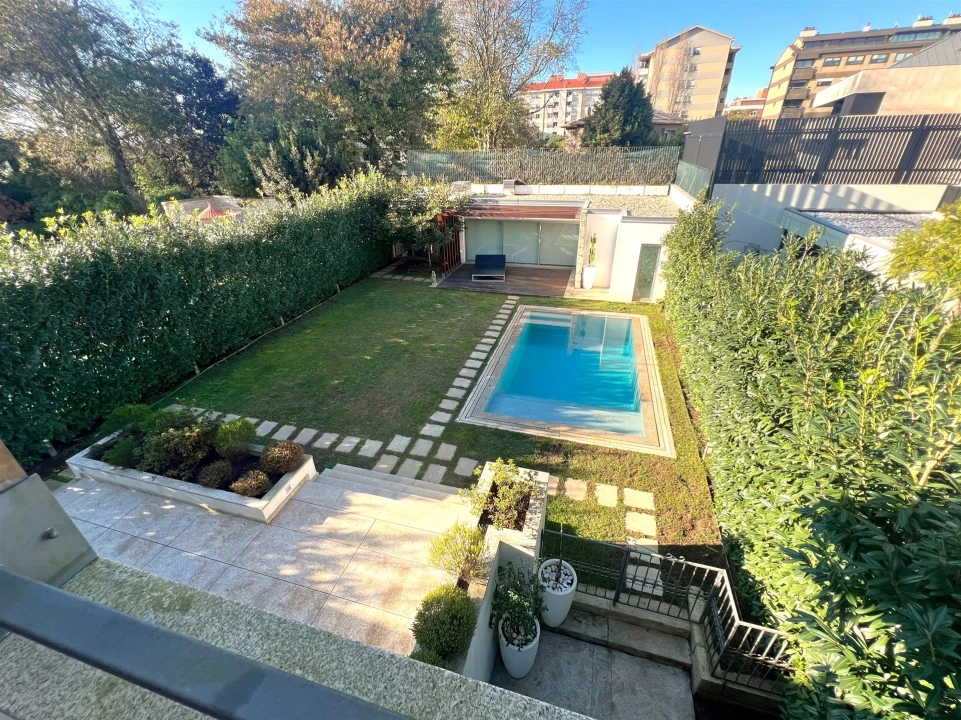 Moradia T5 para Venda em Aldoar, Foz do Douro e Nevogilde Foto 2