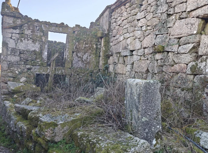 Moradia T0 para Venda em Castro Laboreiro e Lamas de Mouro Foto 9